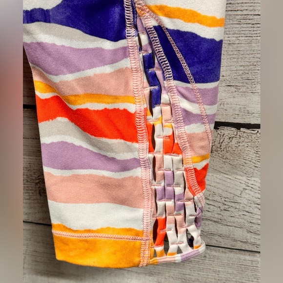 Lululemon True Self Crop Leggings - Picture 11 of 11